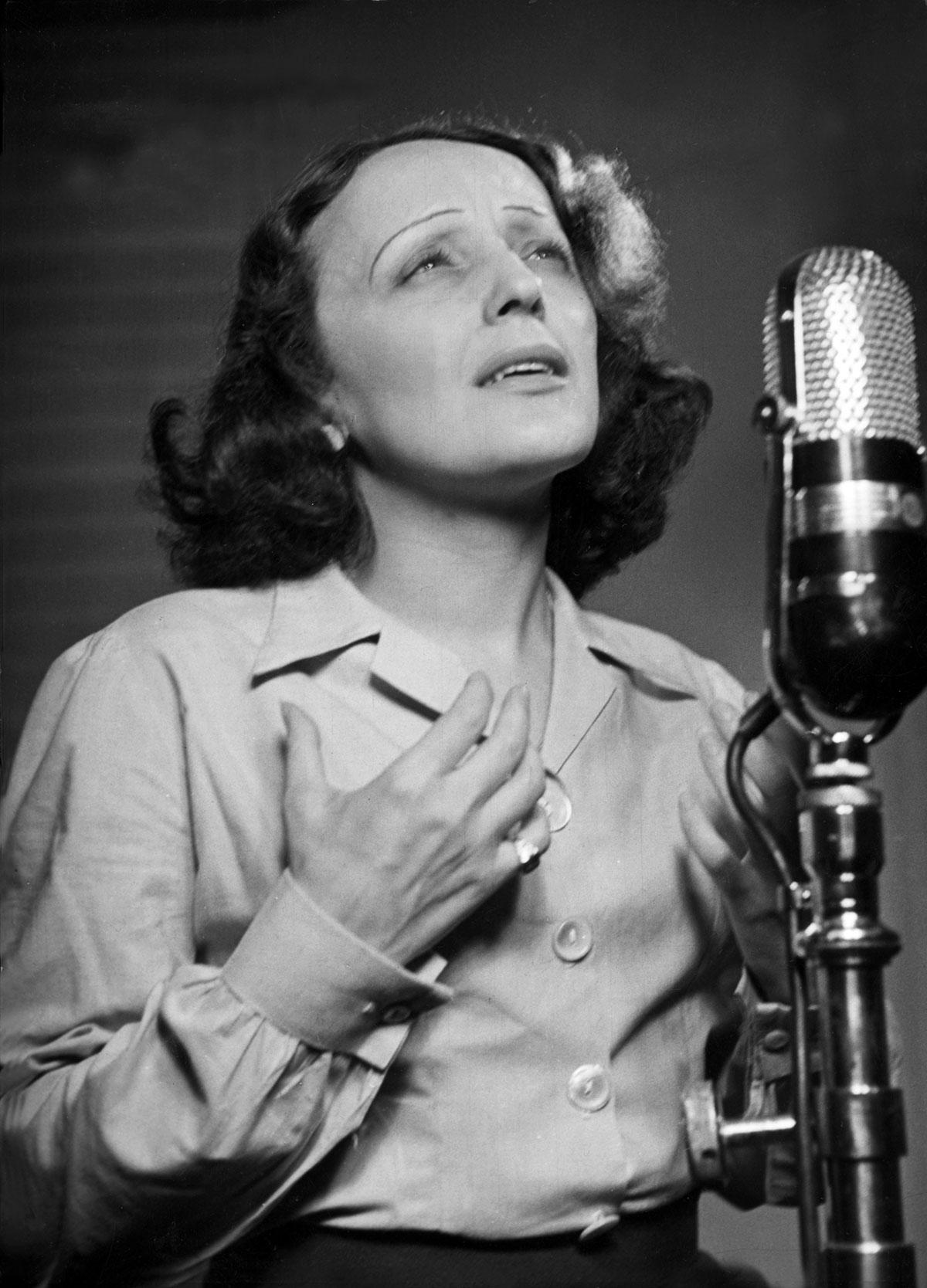 Édith Piaf 1947