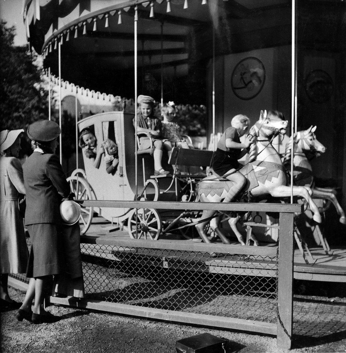 Barnkarusellen 1947.