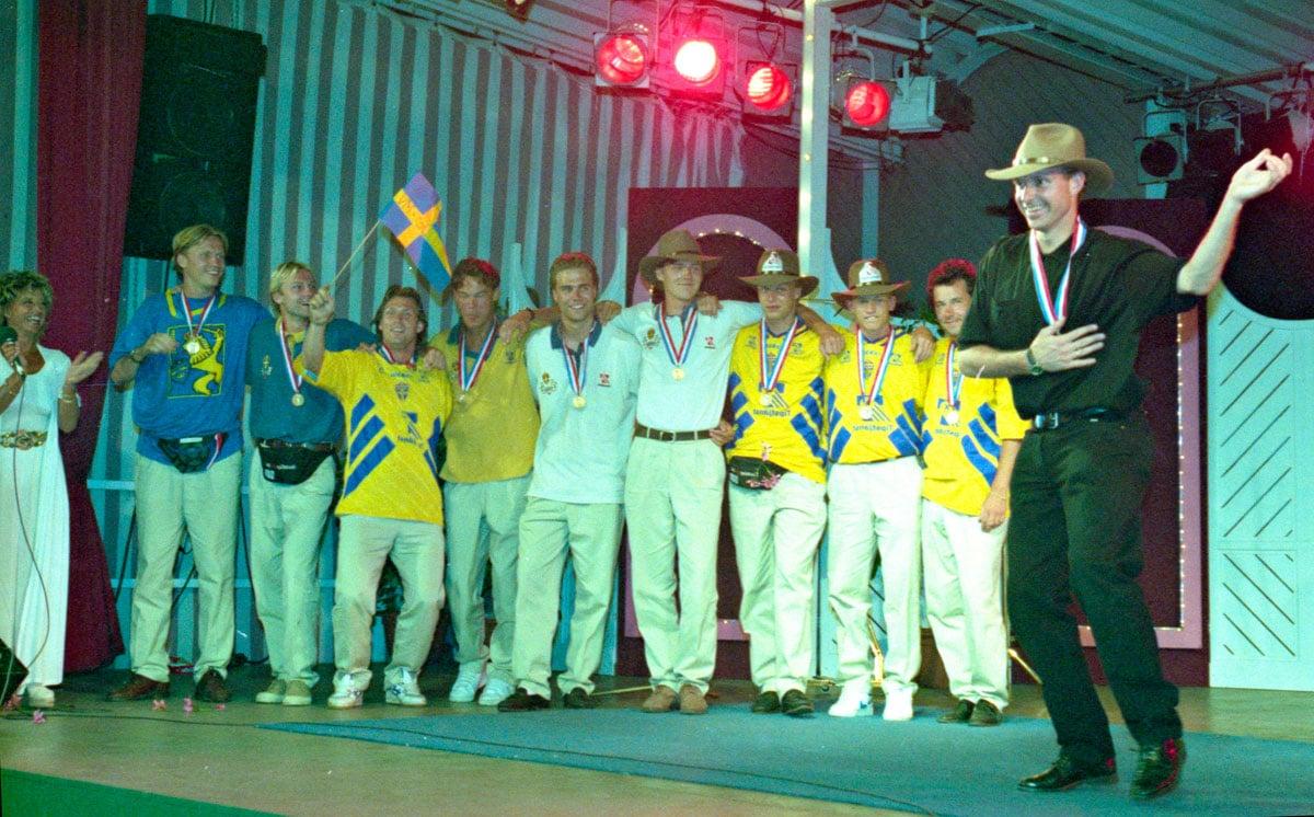 Bronshjältarna från VM i fotboll 1994 firas på Stora scenen.
